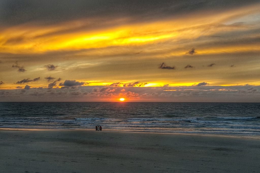 weekendje belgische kust - zonsondergang Westende bad