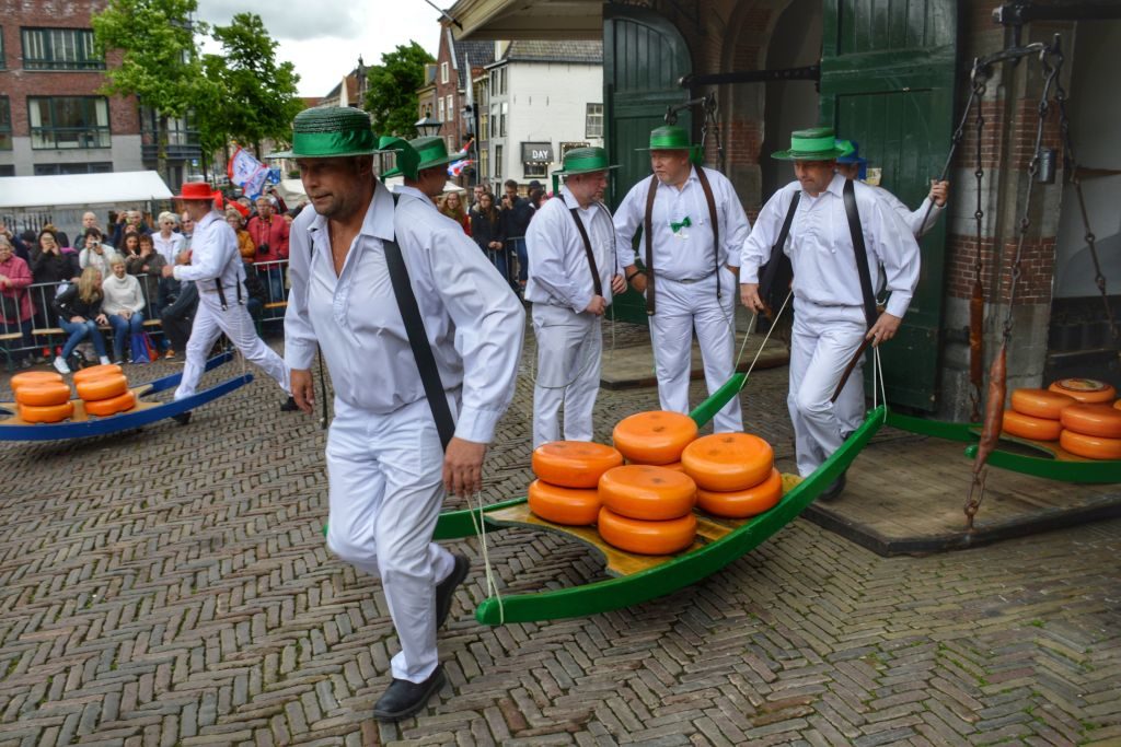 kaasmarkt alkmaar weegschalen